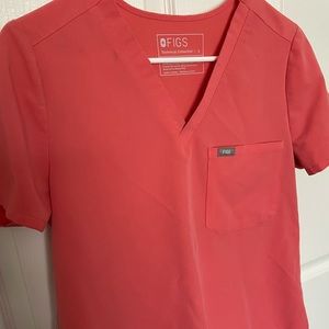 Small Coral Figs Catarina scrub top